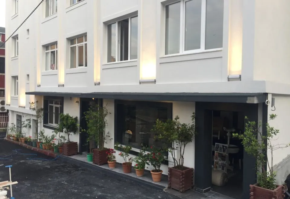 Spinel Hotel