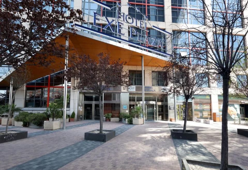 Exe Plaza