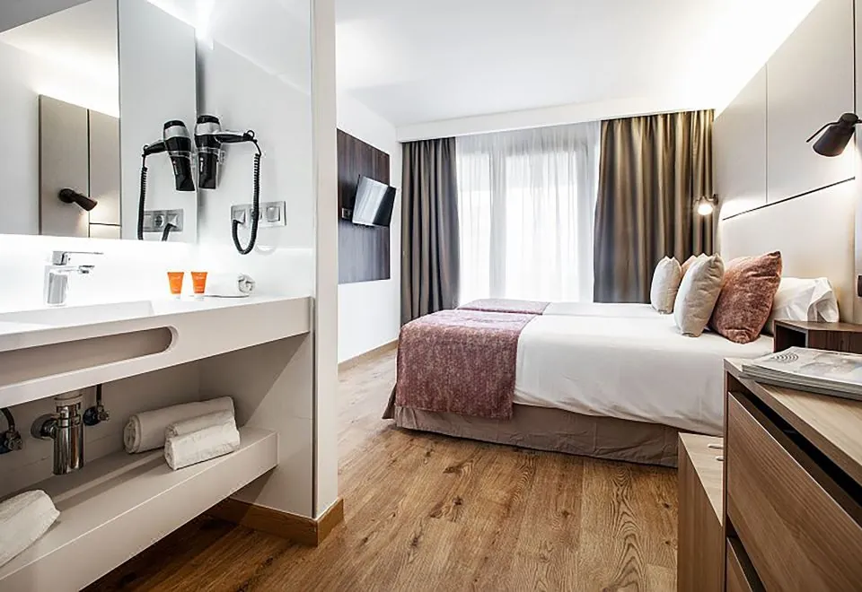 Pierre & Vacances Apartamentos Edificio Eurobuilding 2