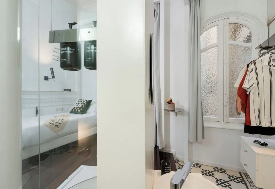 Chic & Basic Born Boutique Hotel