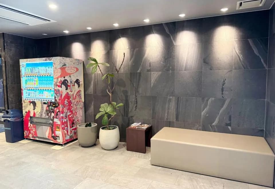 Sonezaki Luxe Hotel