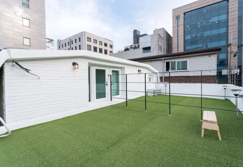Neat House