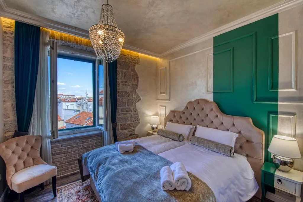 Riva Palace - design rooms