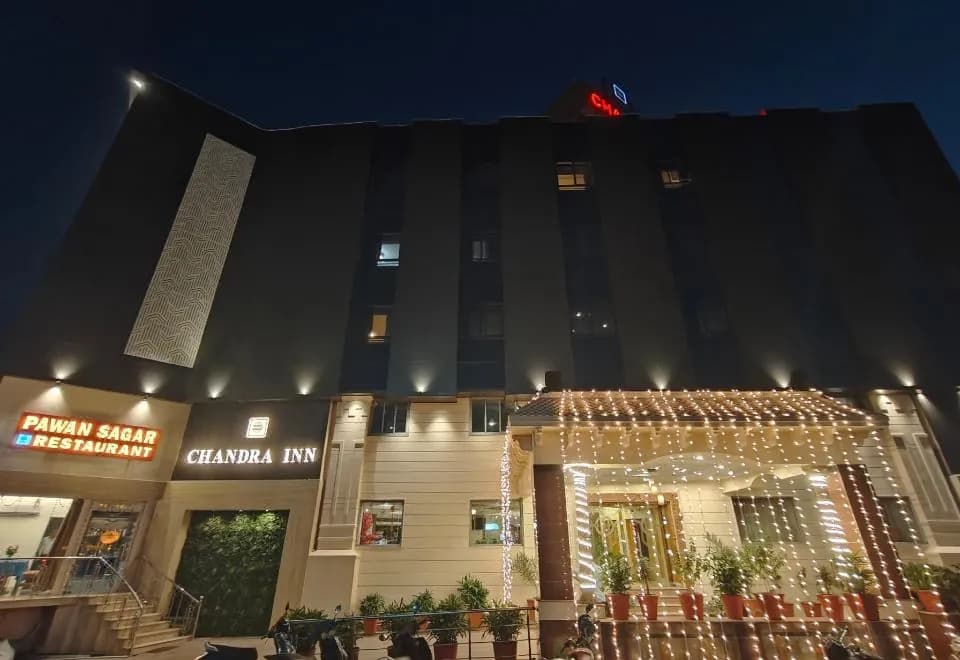 Chandra Inn