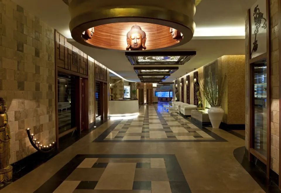 Delphin Imperial Lara