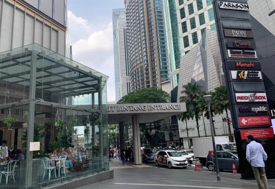 Mowu Suites @ Bukit Bintang Fahrenheit 88