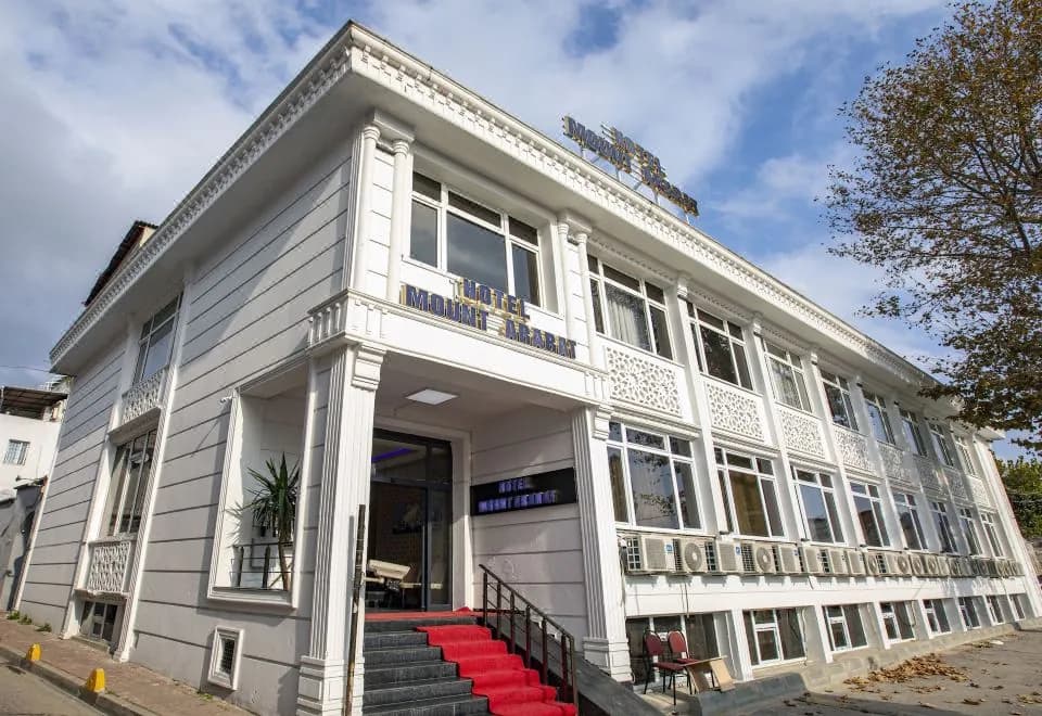 Mount Ararat Hotel
