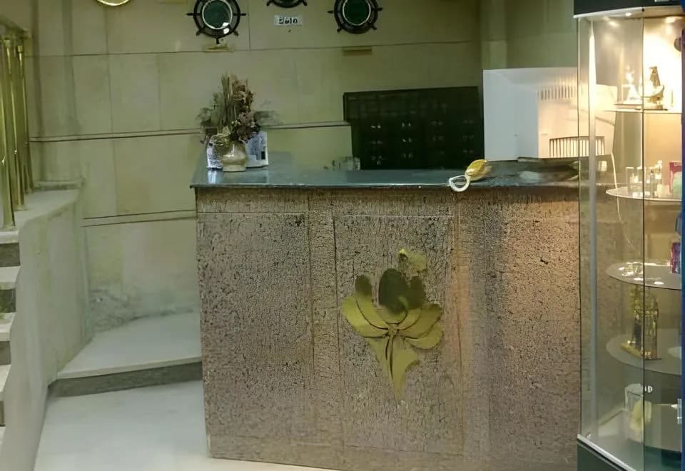 Orchida St. George Hotel