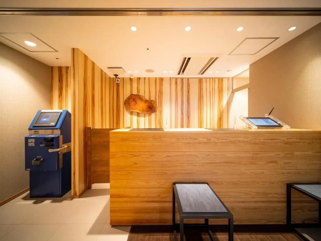 Super Hotel Shinbashi /Karasumoriguchi