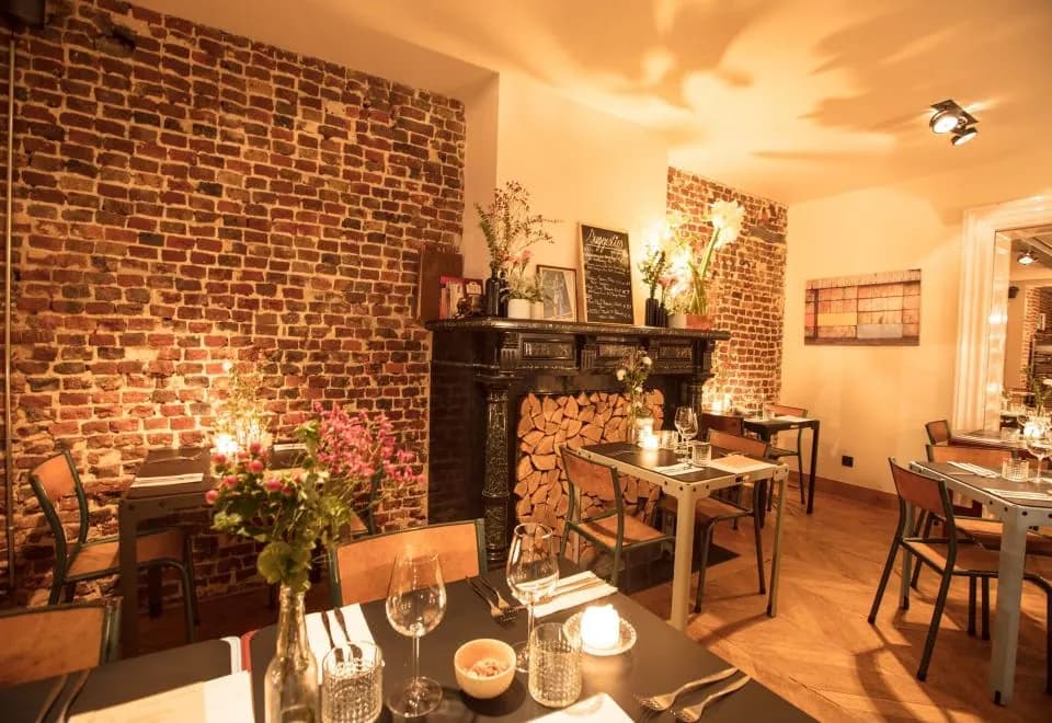 Chambre d'Amis by Alix