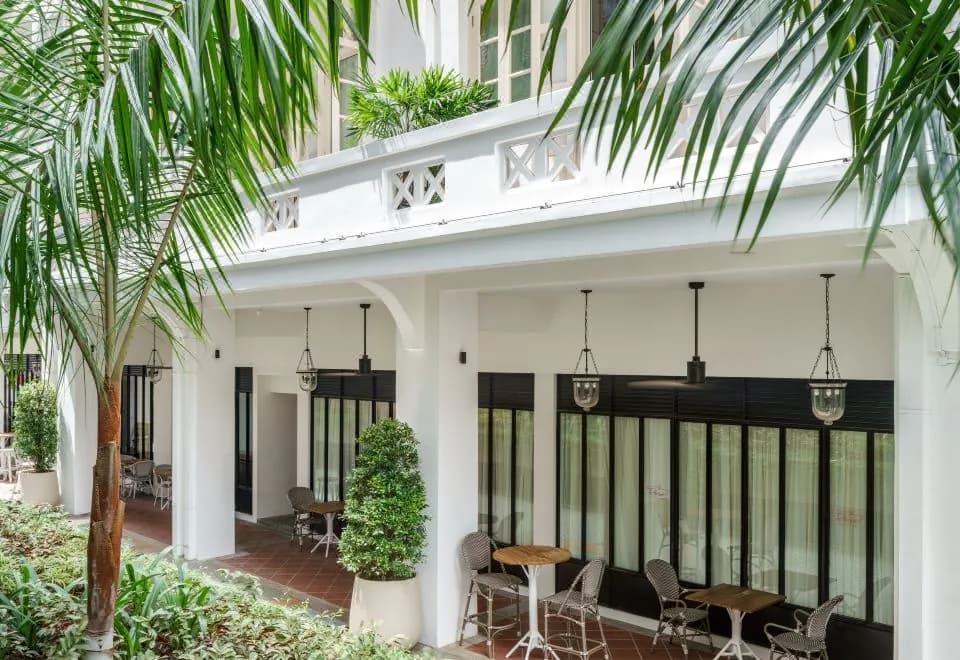 Maxwell Reserve Singapore, Autograph Collection