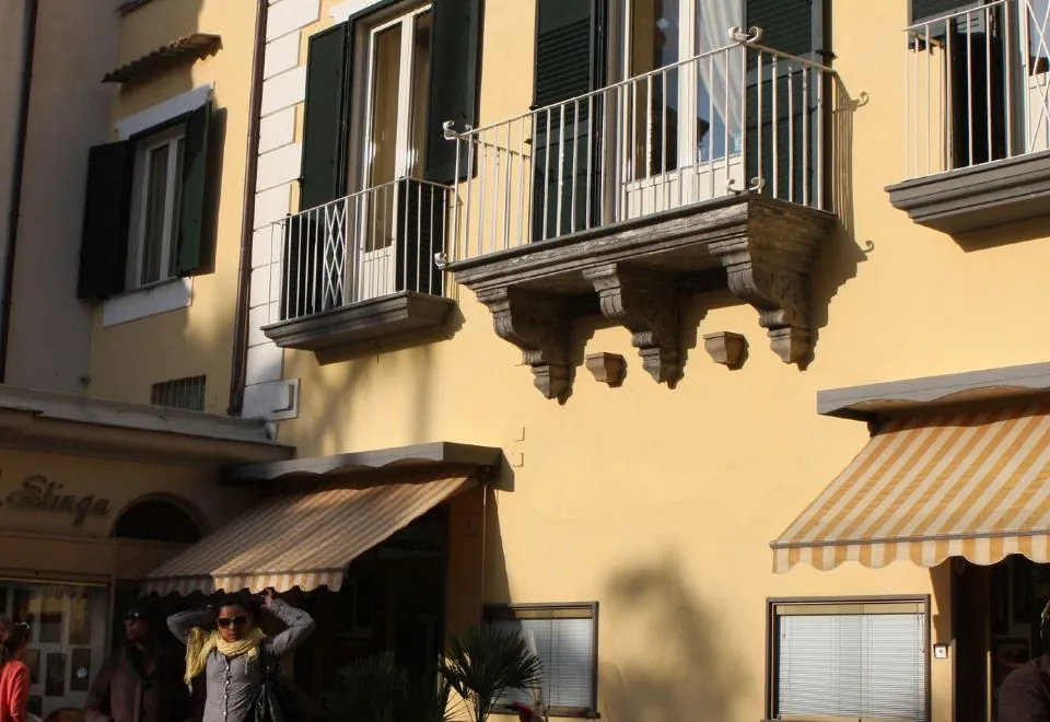 Divina House B&B