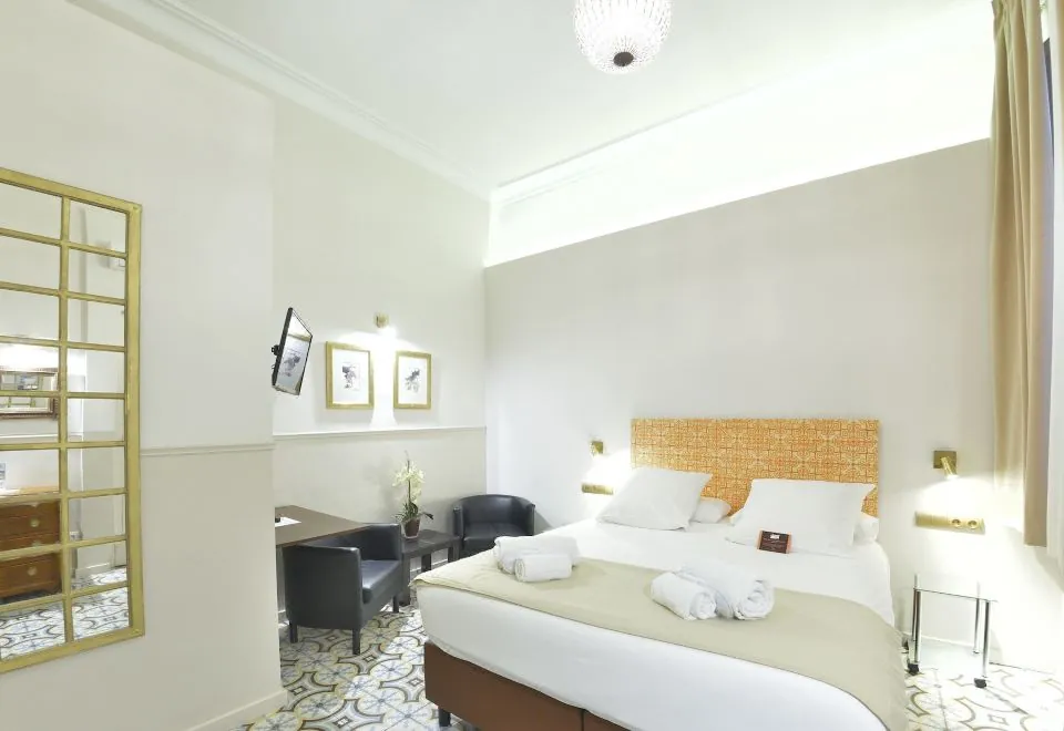 Mihlton Barcelona Boutique B&B