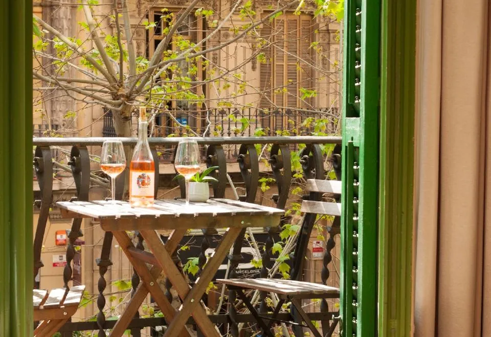 Mihlton Barcelona Boutique B&B