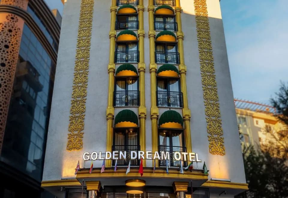 Golden Dream Hotel