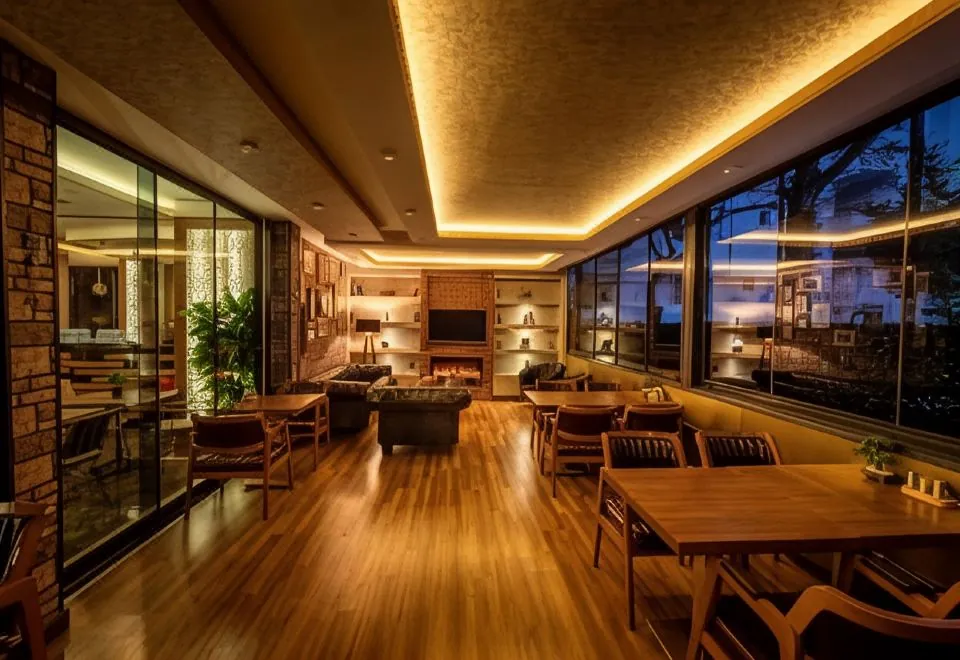Golden Dream Hotel
