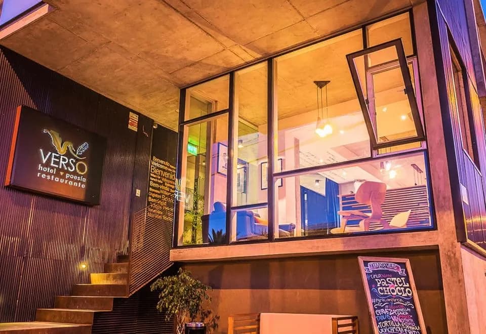 Verso Hotel