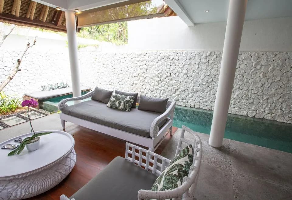 Calm Villa