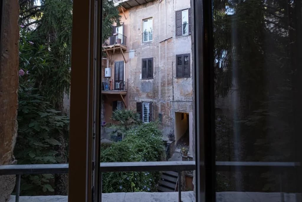 Santonofrio Apartments