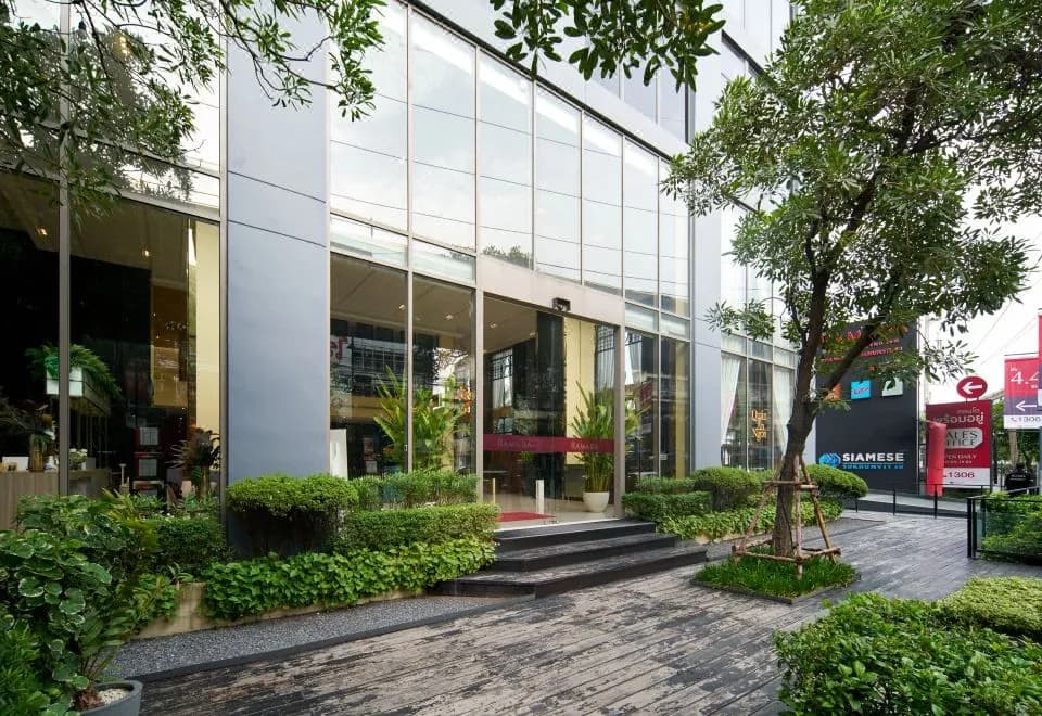 Ramada Plaza by Wyndham Bangkok Sukhumvit 48