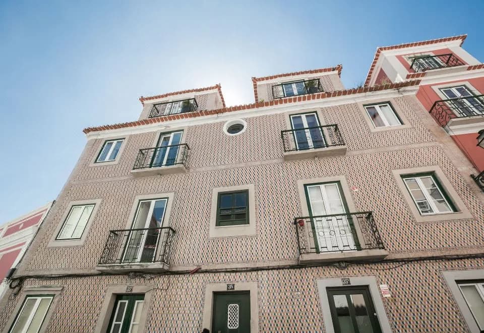 LV Premier Apartments P.Real- PI