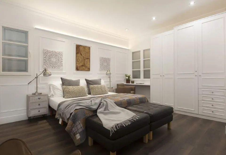 Enjoybcn Coliseum Apartments