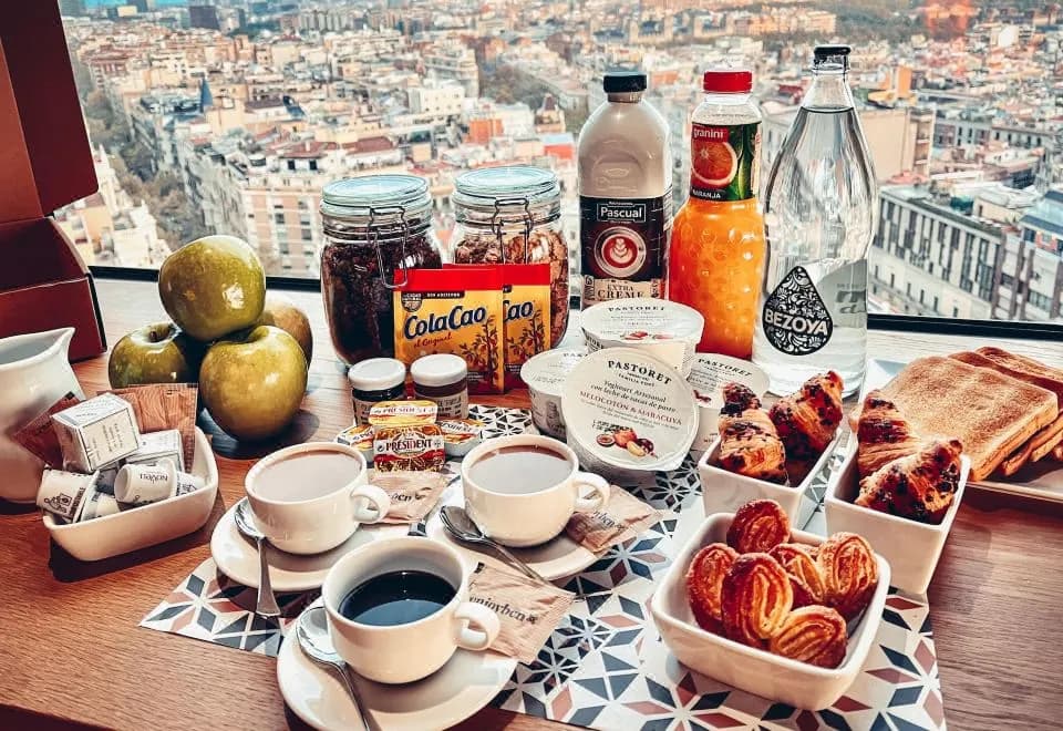 Enjoybcn Coliseum Apartments
