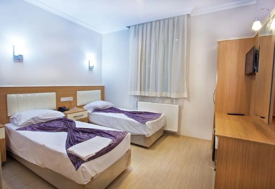 Hotel the Ferah