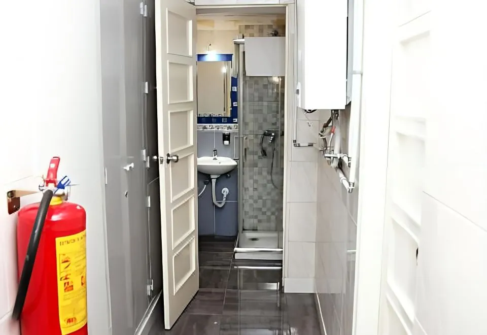 Lisbon Suite Home