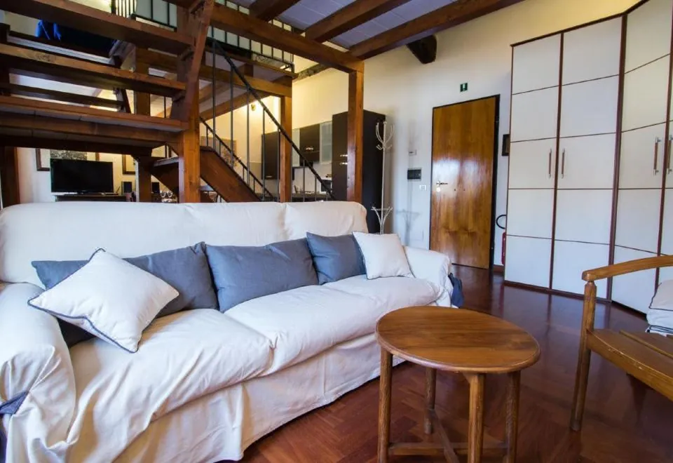 Altieri Loft Pantheon