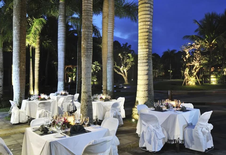 Mason Elephant Lodge