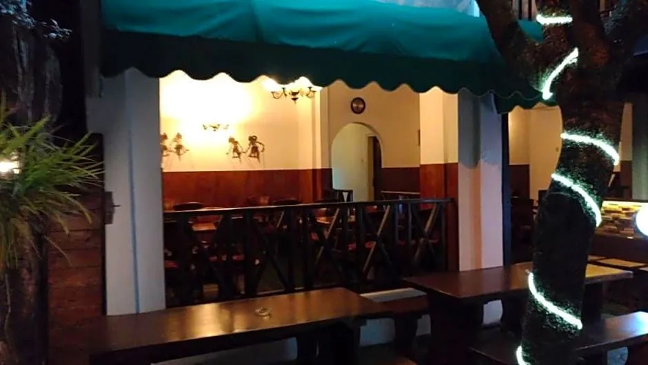 Bladok Hotel & Restaurant