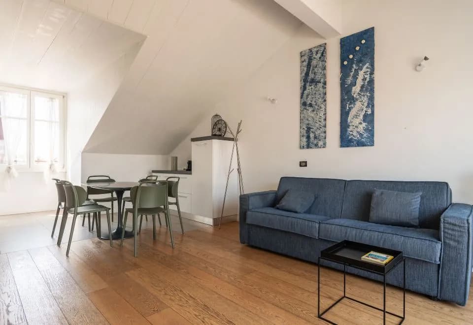 Easyhomes - Brera Luxury Suites