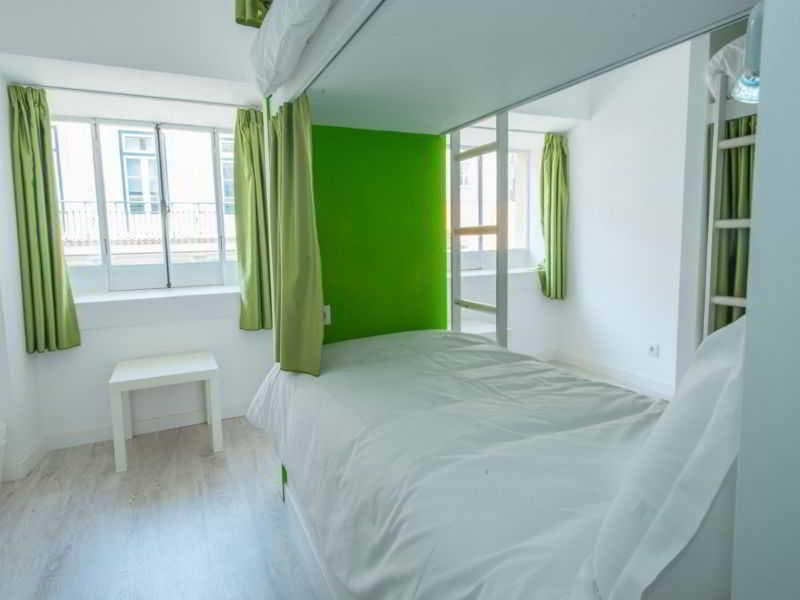 Golden Tram 242 Suites & Hostel