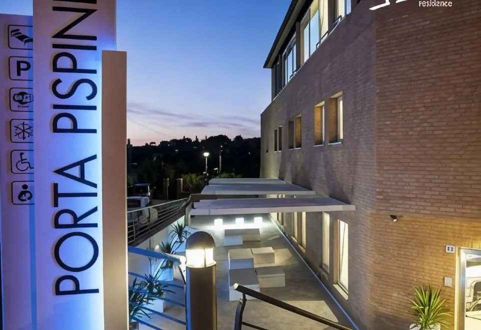 Porta Pispini Residence